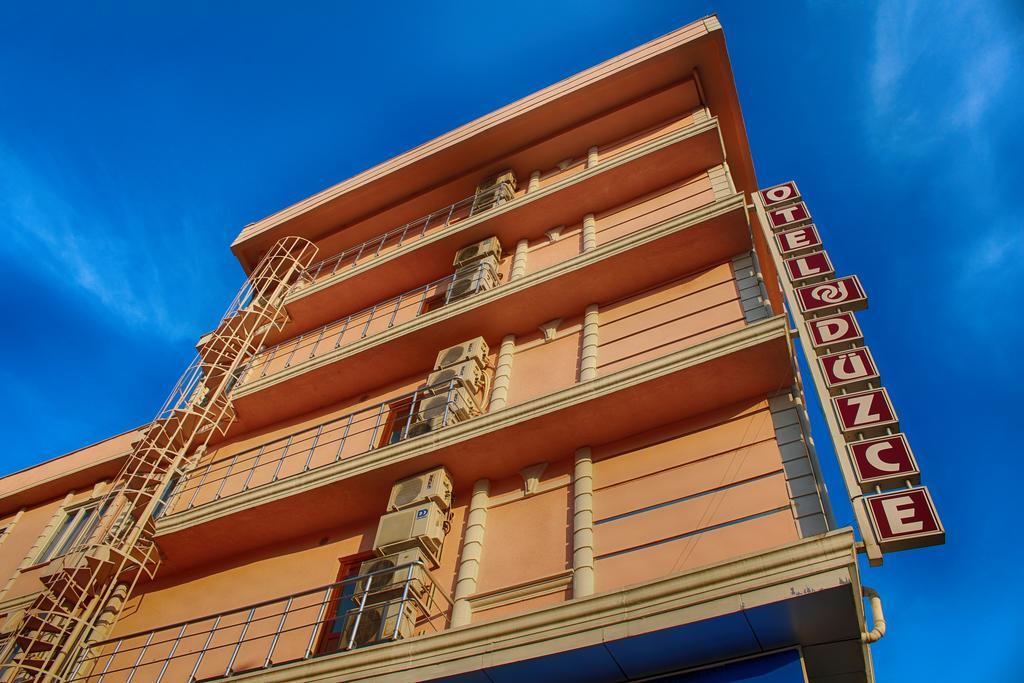 Hotel Ντούζτζε Εξωτερικό φωτογραφία