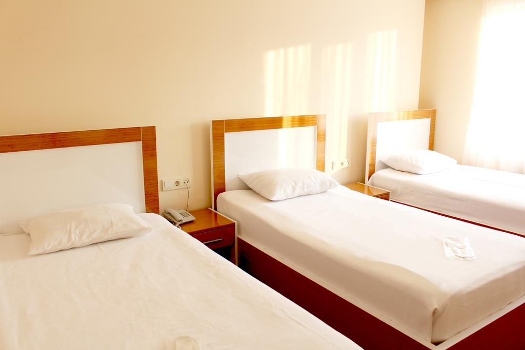 Hotel Ντούζτζε Εξωτερικό φωτογραφία