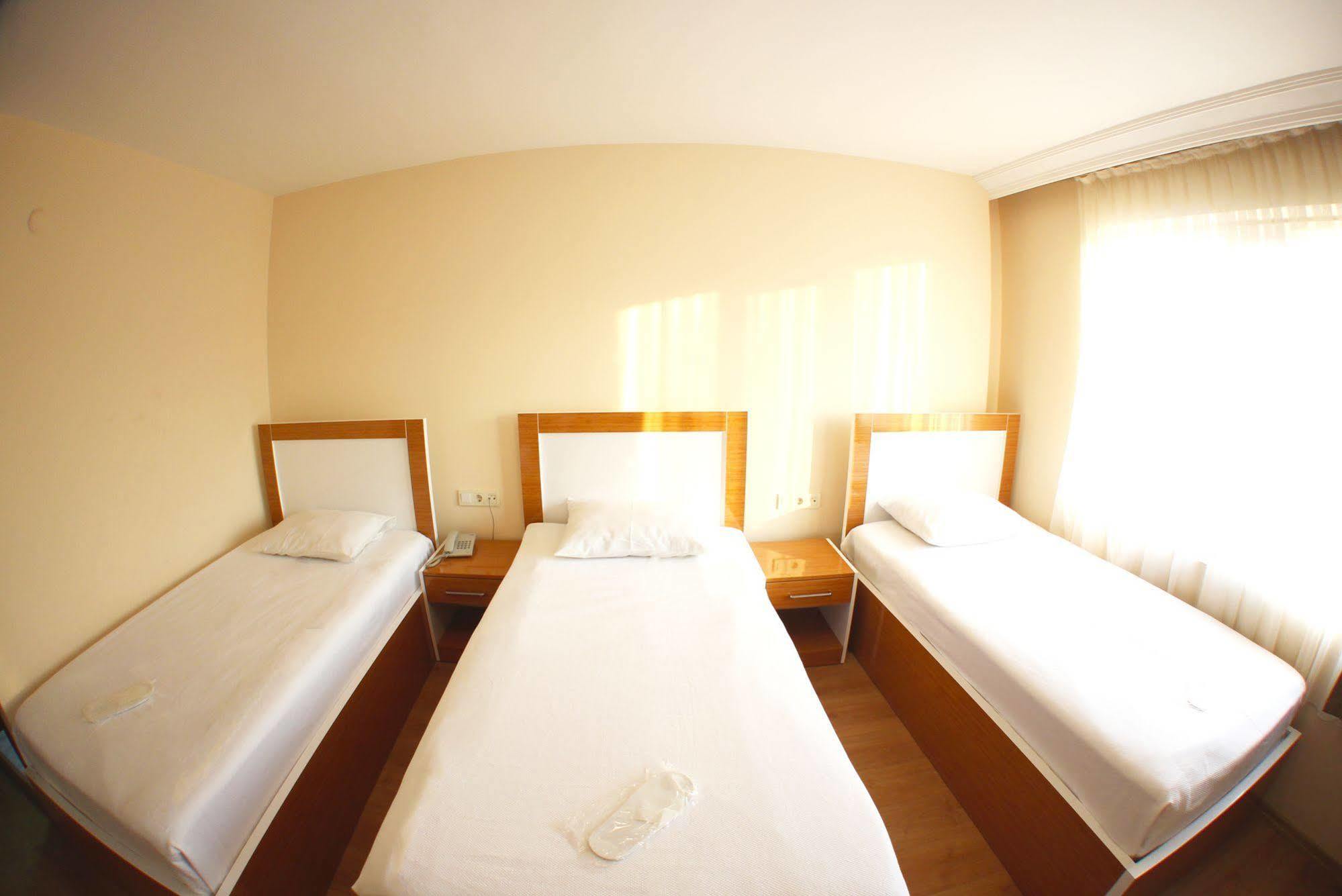 Hotel Ντούζτζε Εξωτερικό φωτογραφία
