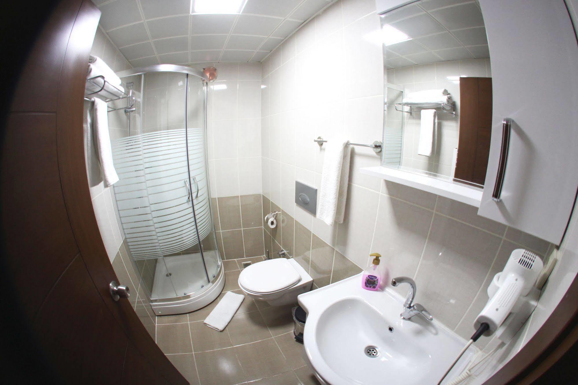 Hotel Ντούζτζε Εξωτερικό φωτογραφία