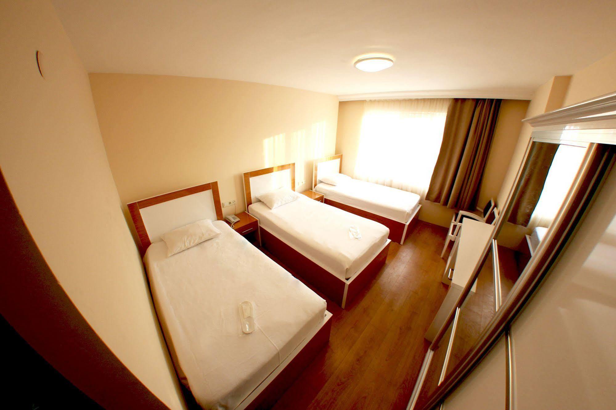 Hotel Ντούζτζε Εξωτερικό φωτογραφία